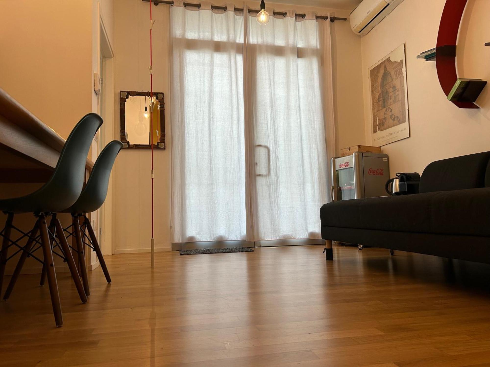 57 Via Carlo Farini * Milano